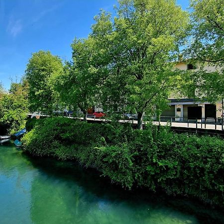 Botanique Hotel Vergani Fara Gera d'Adda Bagian luar foto