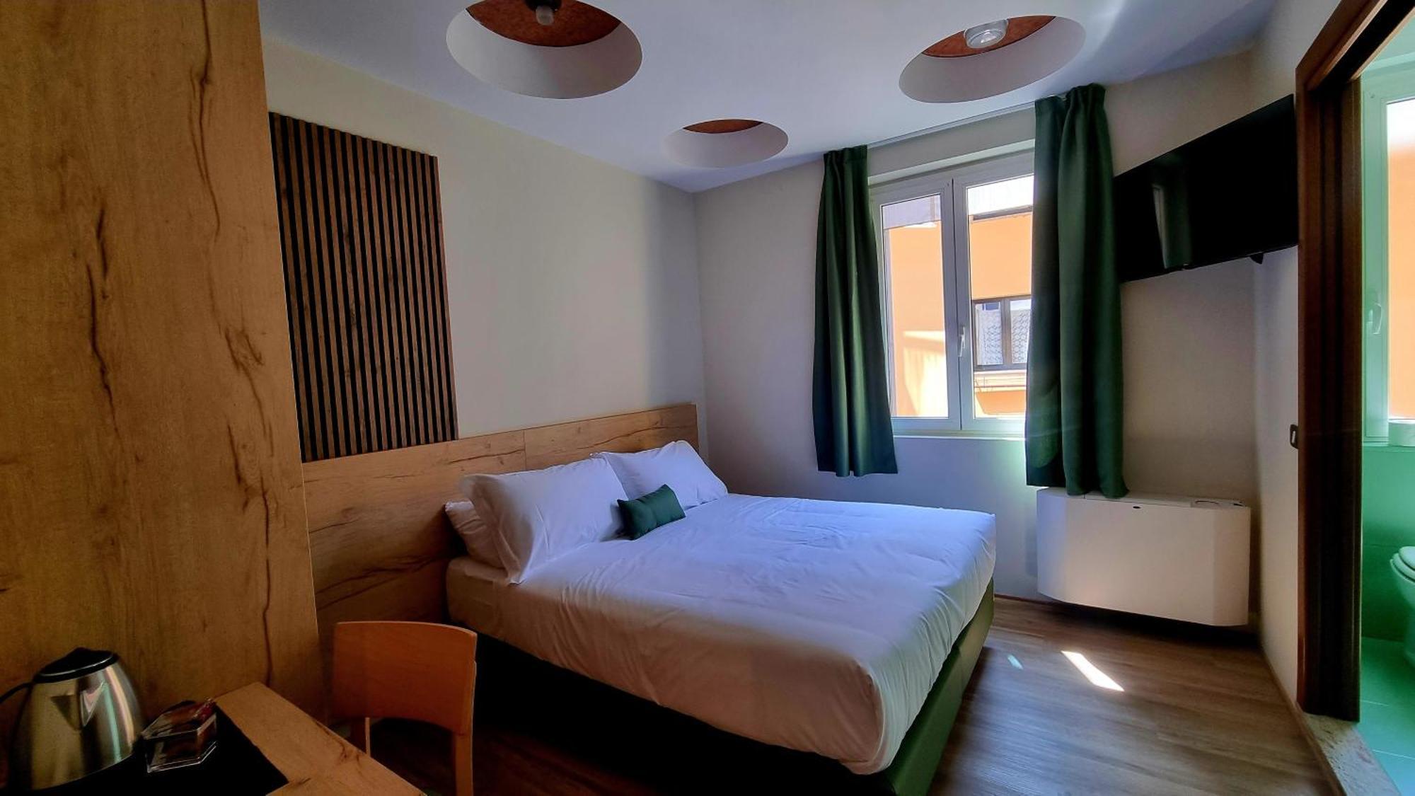 Botanique Hotel Vergani Fara Gera d'Adda Bagian luar foto